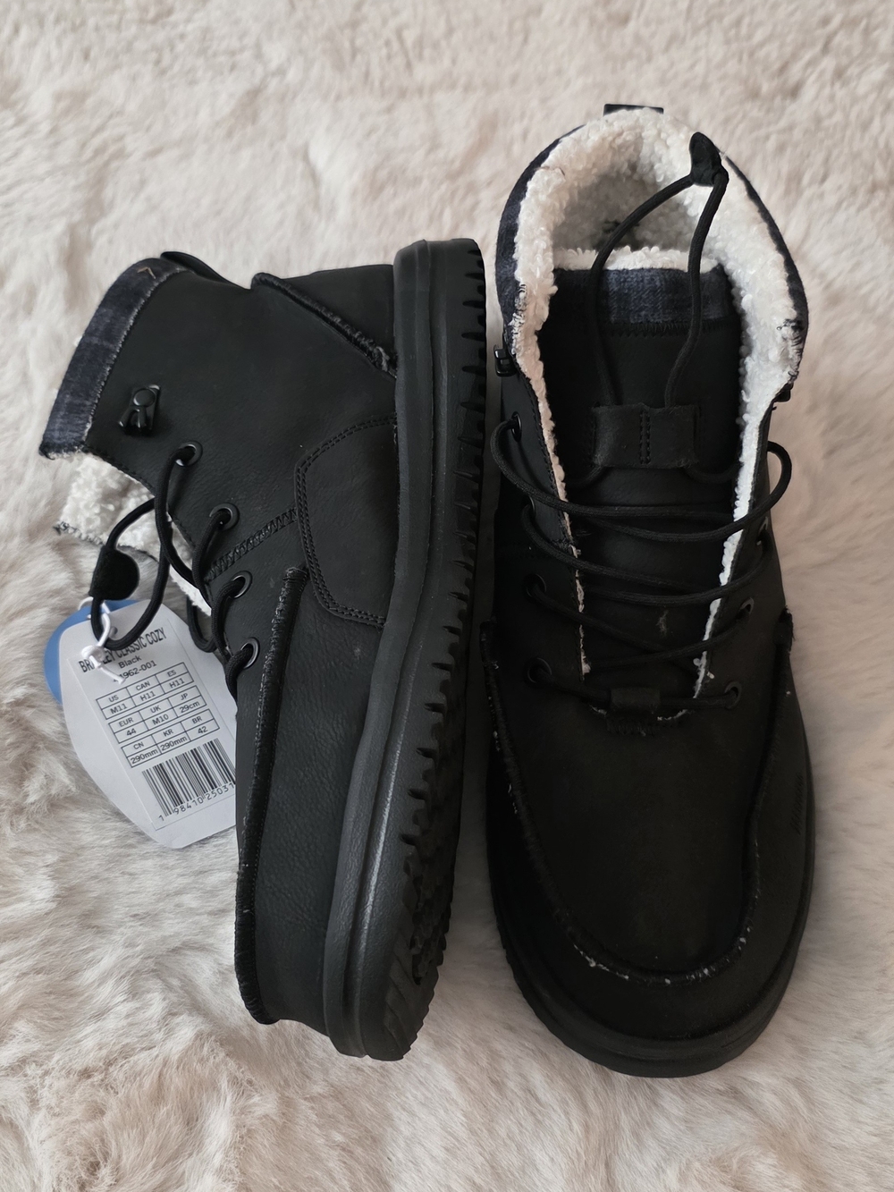 Hey Dude Men's Black Lace-Up Sherpa-Lined Boots